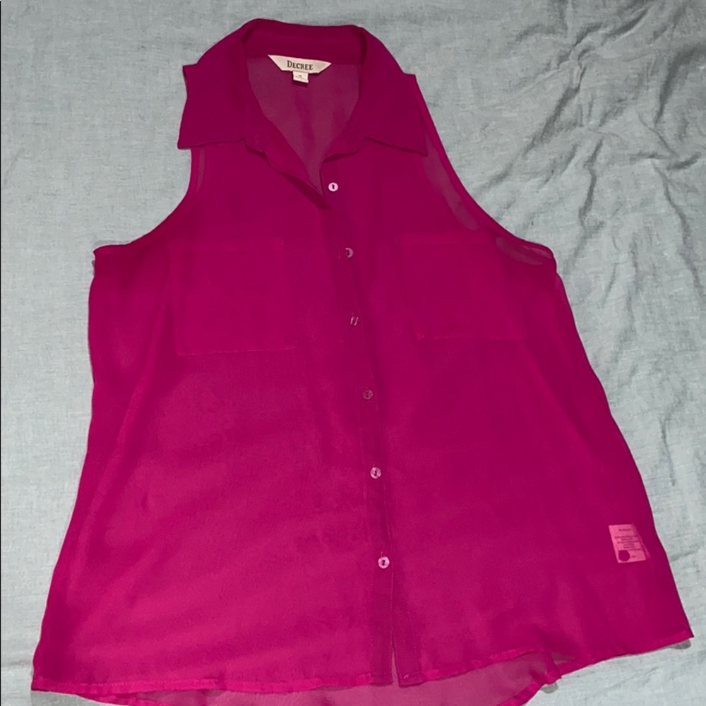 🛍💵 4/$25 Sleeveless Pink Button Down Blouse